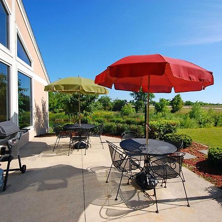 Comfort Inn & Suites Jackson - West Bend Eksteriør billede