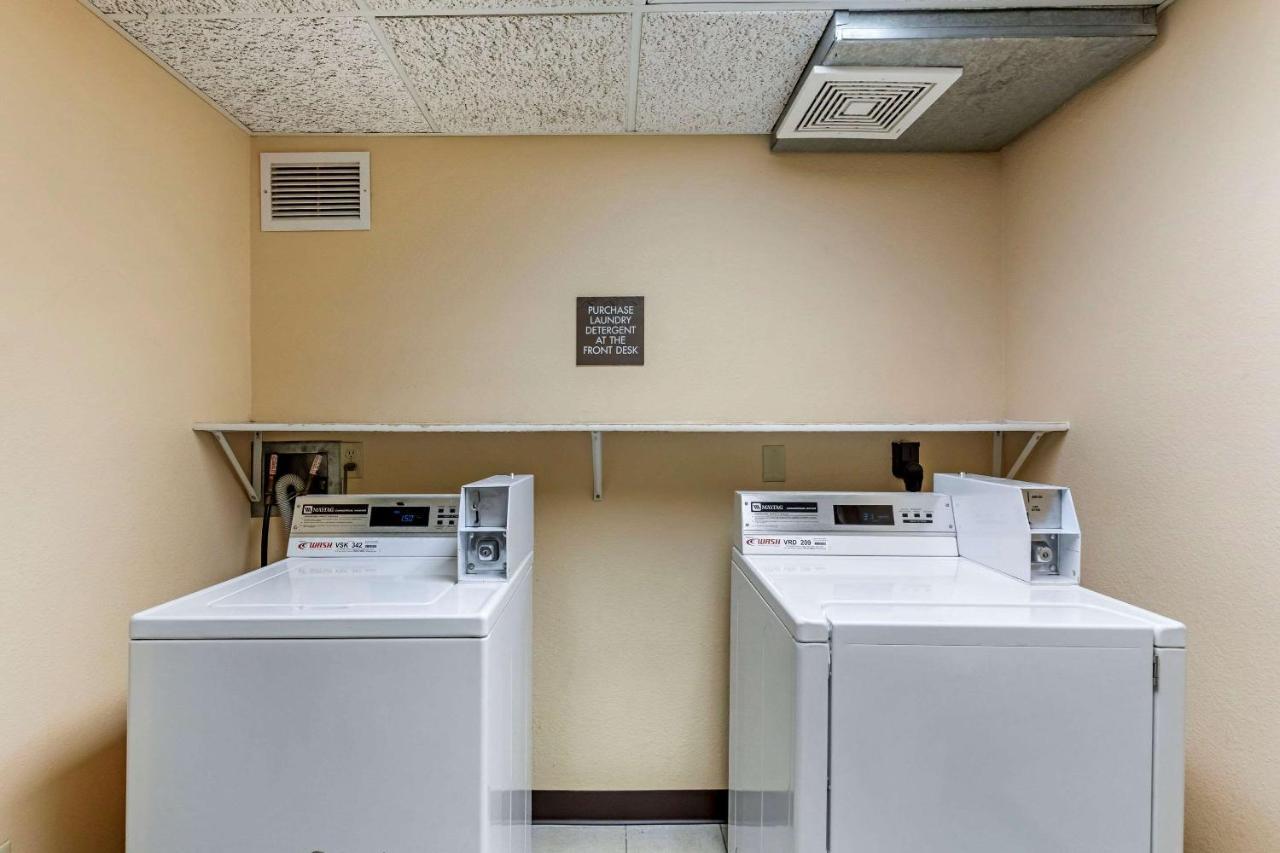 Comfort Inn & Suites Jackson - West Bend Eksteriør billede