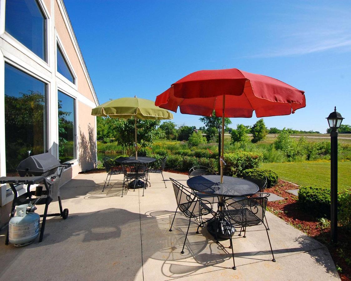 Comfort Inn & Suites Jackson - West Bend Eksteriør billede