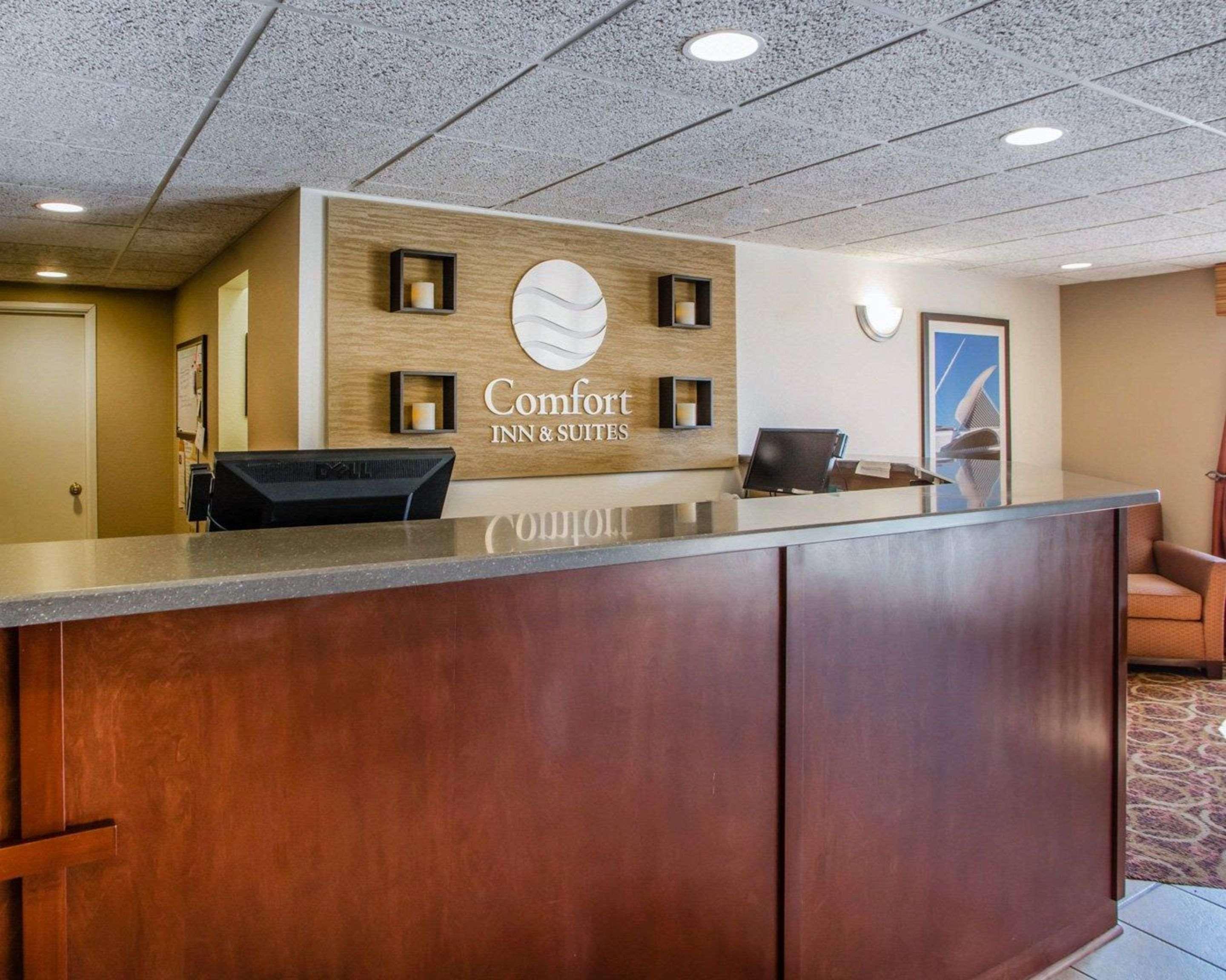 Comfort Inn & Suites Jackson - West Bend Eksteriør billede