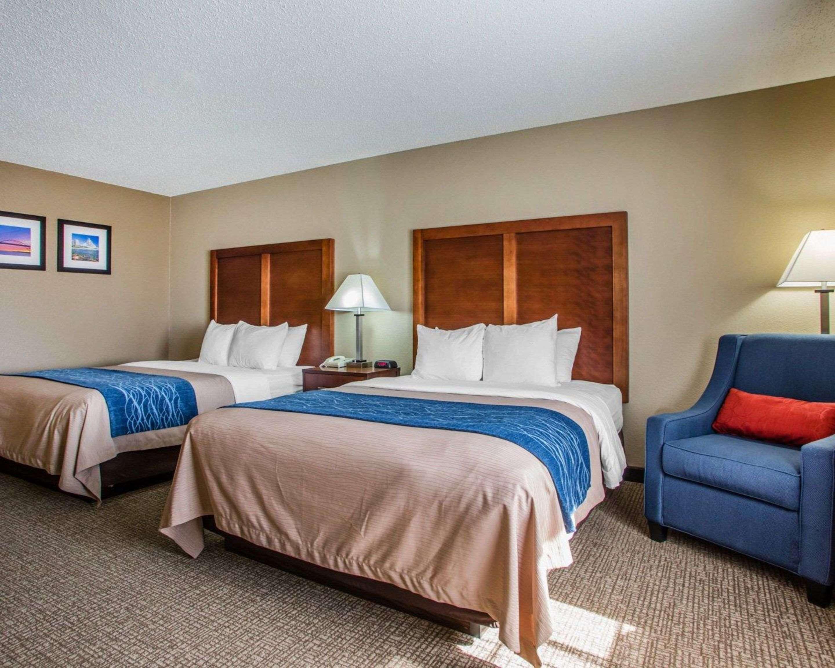 Comfort Inn & Suites Jackson - West Bend Eksteriør billede