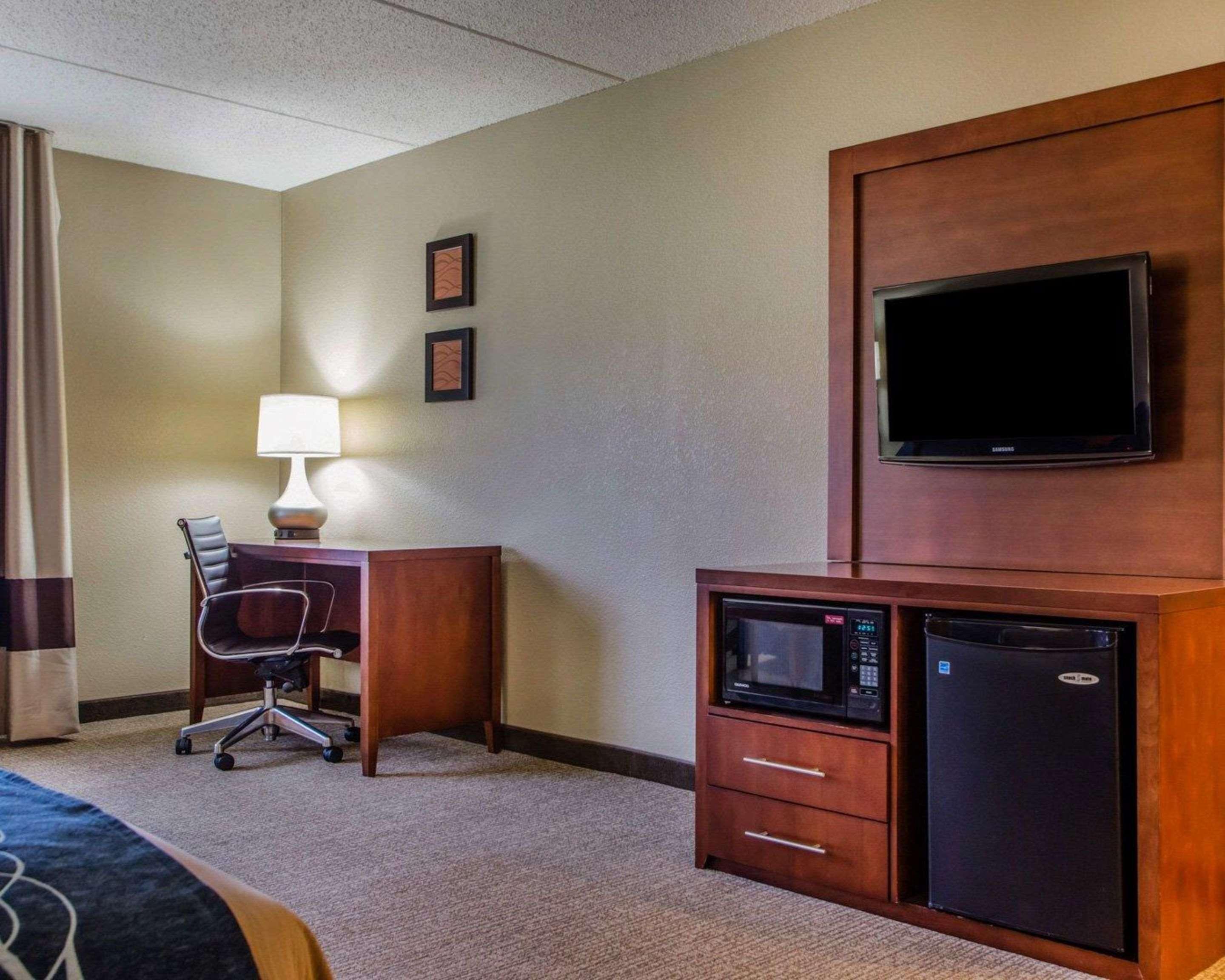 Comfort Inn & Suites Jackson - West Bend Eksteriør billede
