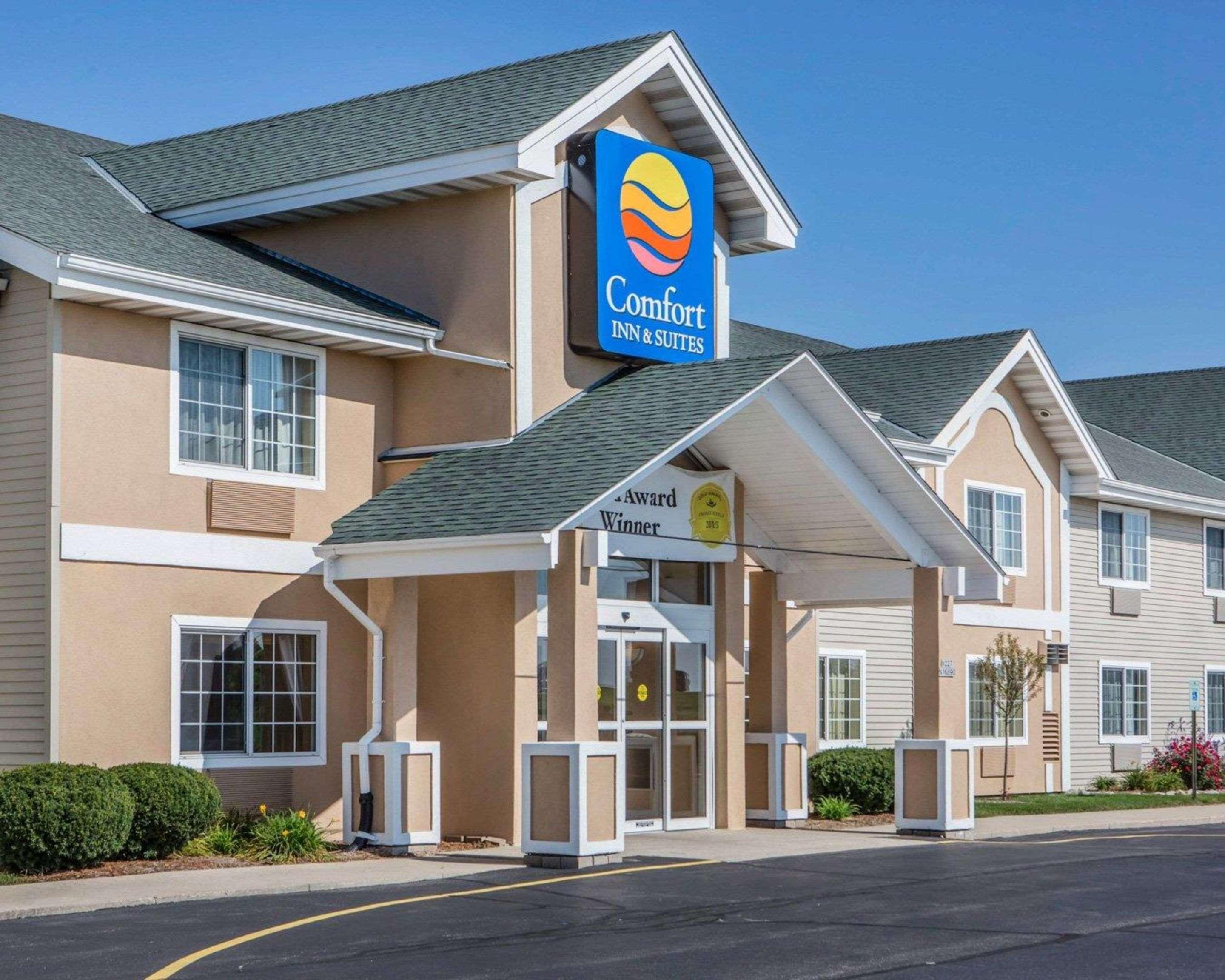 Comfort Inn & Suites Jackson - West Bend Eksteriør billede