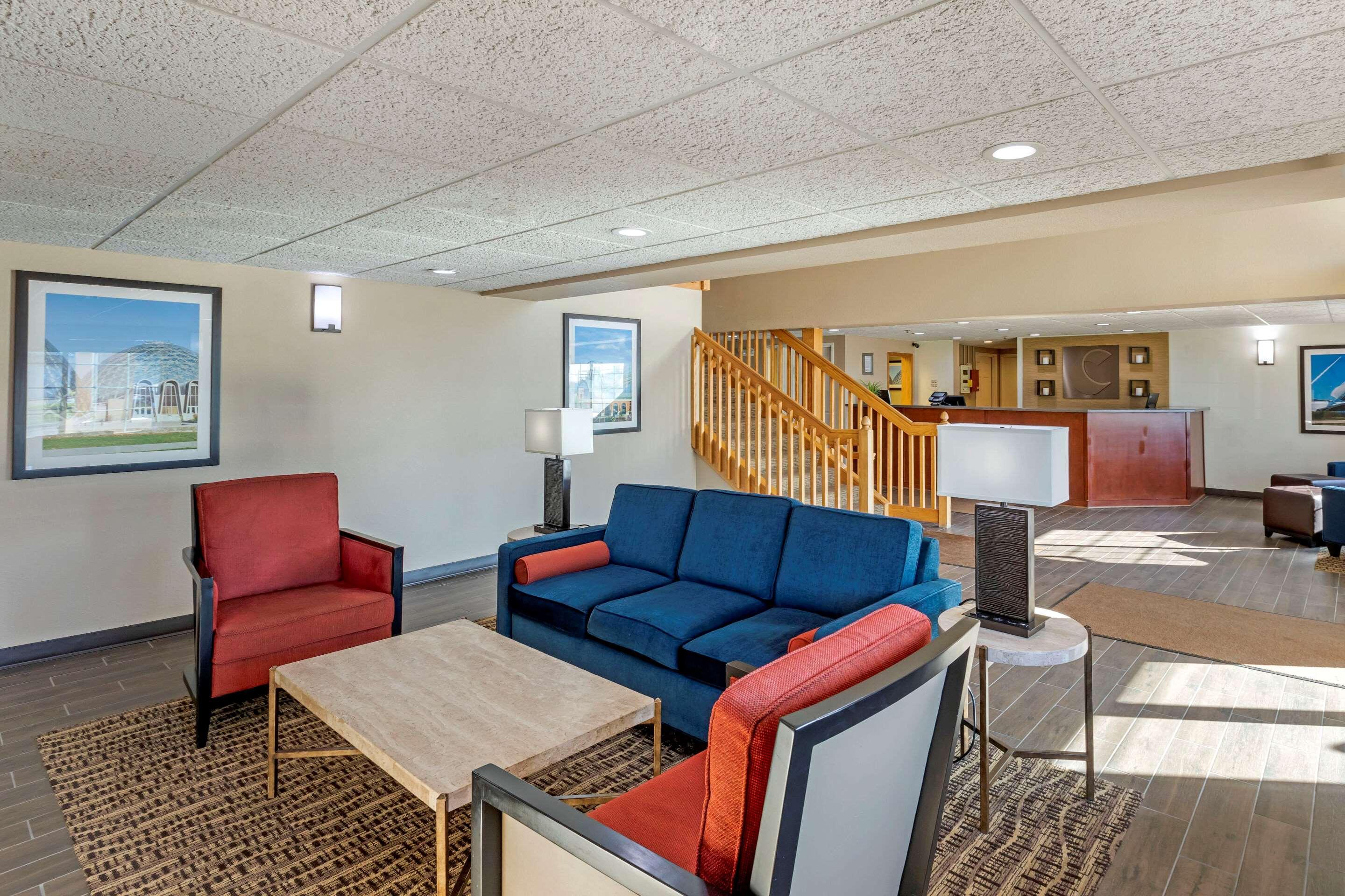 Comfort Inn & Suites Jackson - West Bend Eksteriør billede