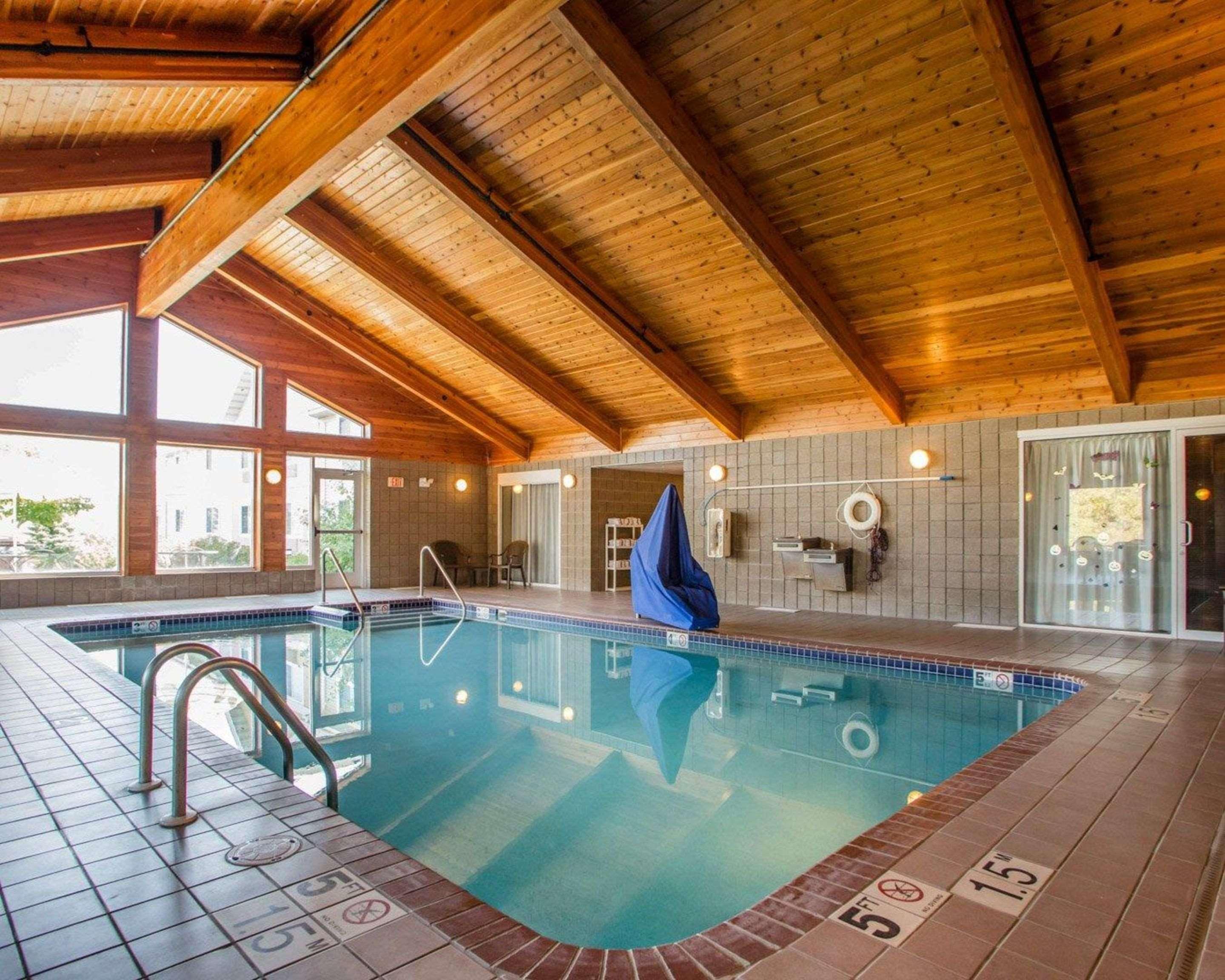 Comfort Inn & Suites Jackson - West Bend Eksteriør billede